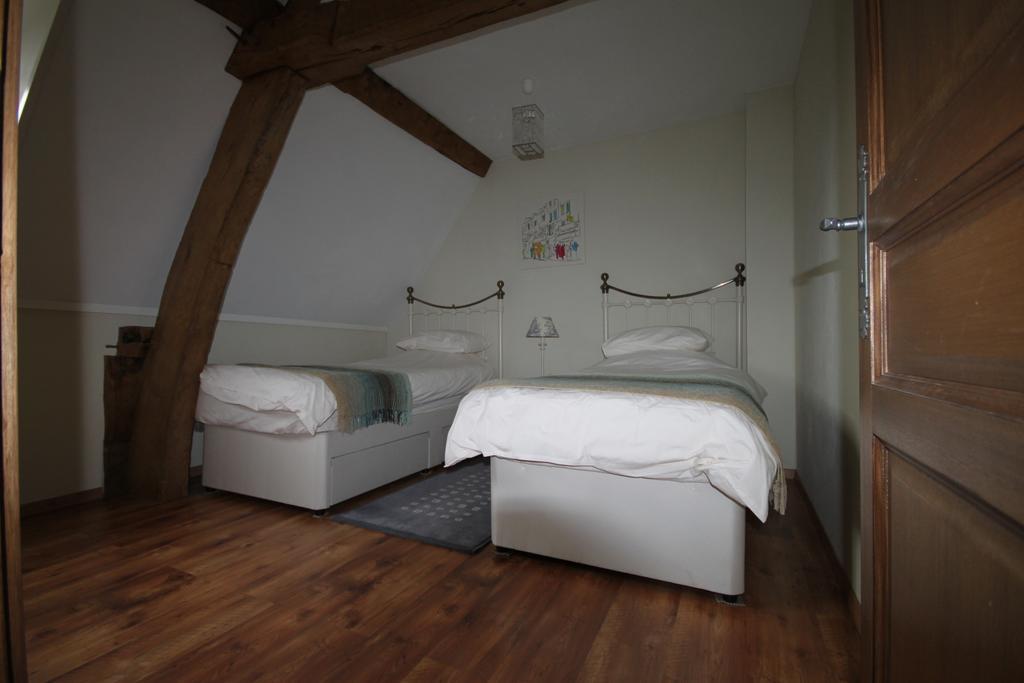 Chambres D'Hotes La Difference-Le Pressoir Rouelle Rum bild