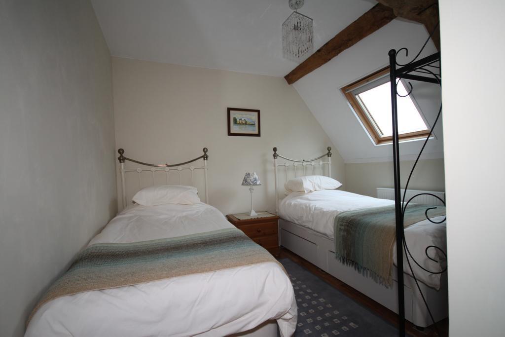 Chambres D'Hotes La Difference-Le Pressoir Rouelle Rum bild